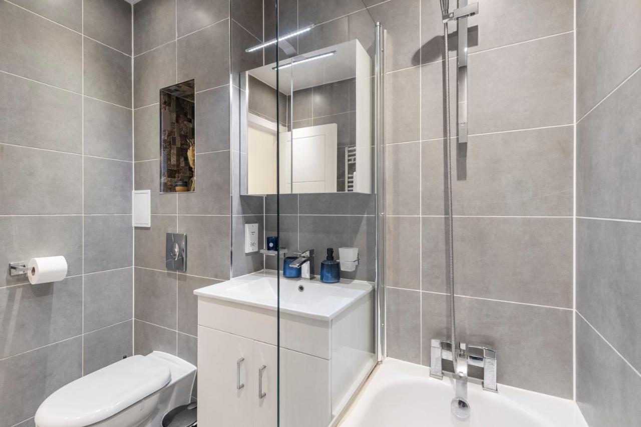 Modern Flat In Central Golders Green London Exterior photo